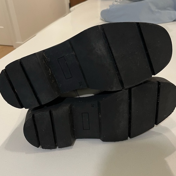 Chelsea Platform Boots - Picture 6 of 8